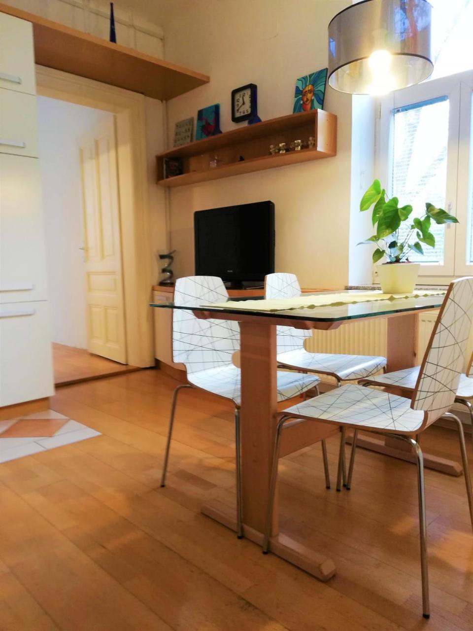 Dimora Apartments With Free Parking Ljubljana Exterior photo